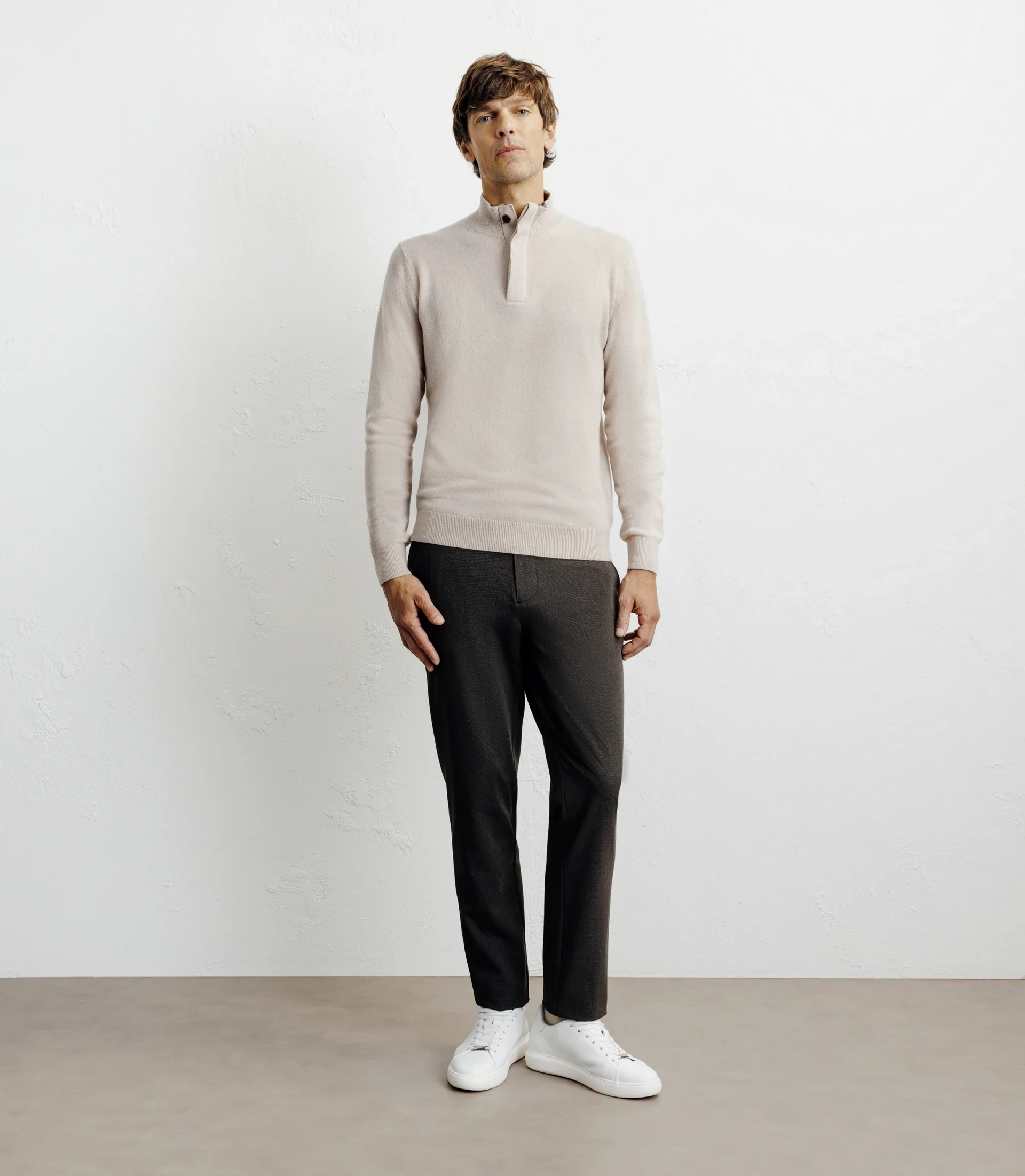 Pull col zippé et boutonné 100% cachemire beige - Image 3