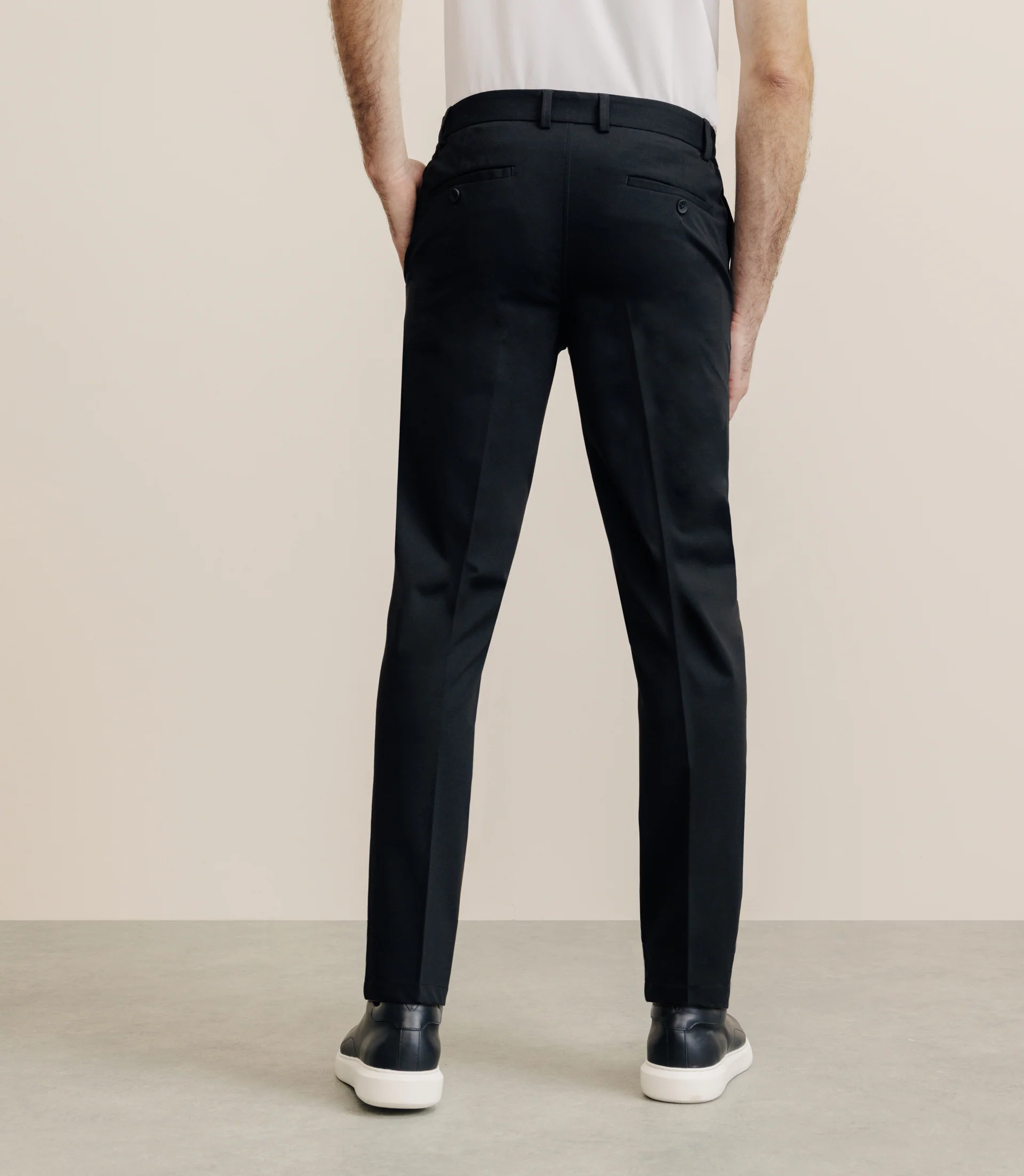 Pantalon ville en maille noir - Image 4